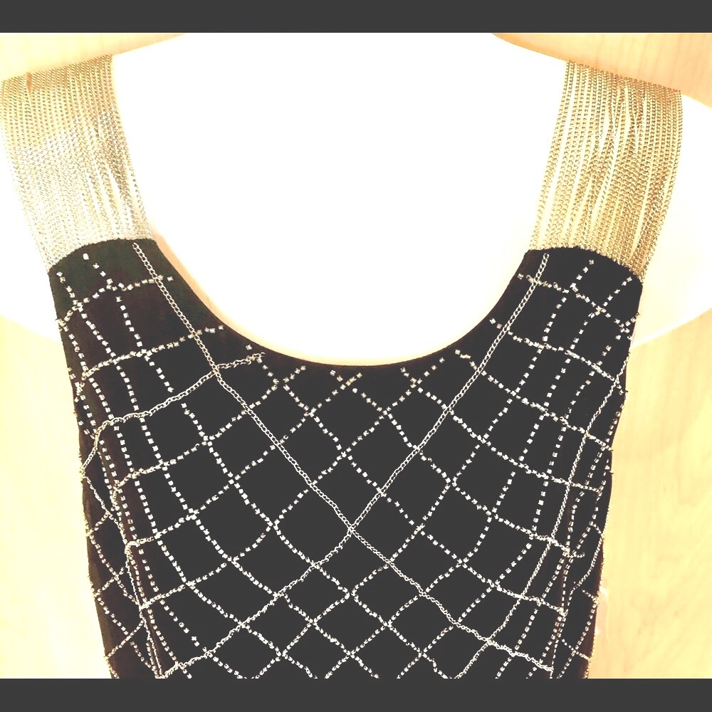 🔥🔥NEW-Alice and Olivia chain strap mini dress beaded. Hot.vacation, funk…